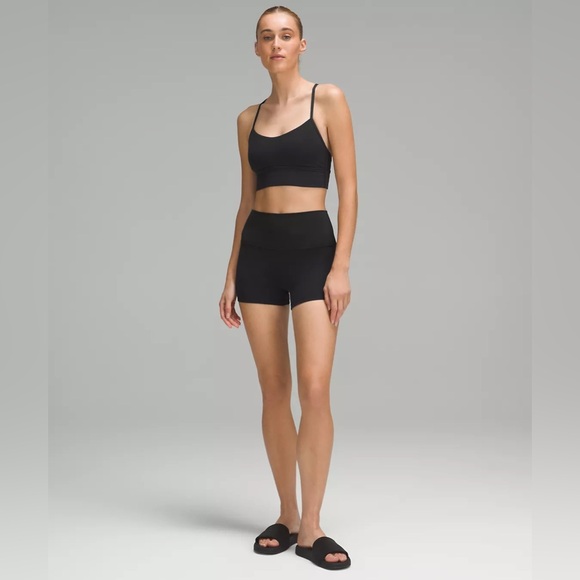 Aritzia High-Rise Short - Picture 4 of 5